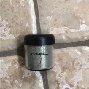 MAC pigment